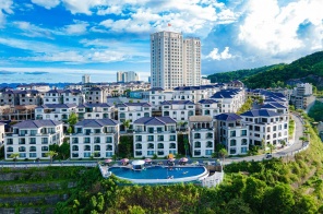 Trải Nghiệm Nghỉ Dưỡng 5 Sao Trên đồi Hải Quân