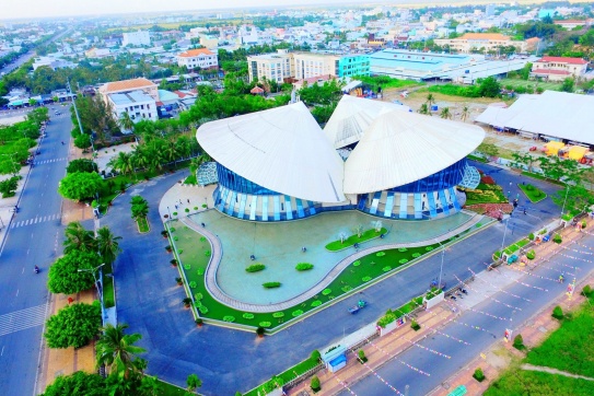 Ngơ ngác với nhà hát Cao Văn Lầu (Bạc Liêu) đẹp đến ngỡ ngàng