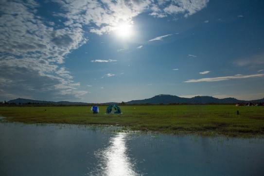 Vi vu camping - Hồ Dầu Tiếng