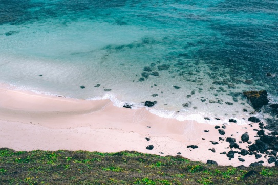 Phú Quý là một hòn đảo hoang sơ ....