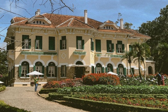 Dinh Bảo Đại | Kiến trúc Pháp cổ nổi tiếng đẹp nhất “thành phố sương mù”