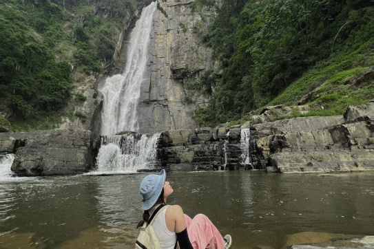 Lần đầu trải nghiệm | Trekking 4km tới Thác 7 Tầng tại Phi Liêng