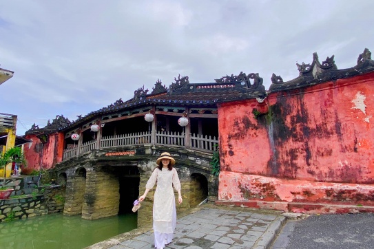 Một-nghìn-lẻ-một góc check-in với team mê Hội An