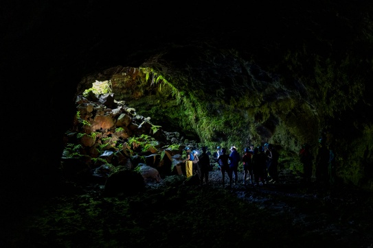 Ánh sáng huyền ảo ở Hang C8 – Quần thể hang động núi lửa Chư Bluk