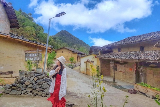 Ghé thăm bản làng cổ tích nơi địa đầu Tổ Quốc - Bản Lô Lô Chải