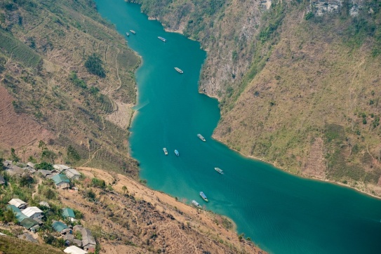 Sông Nho Quế cũng là một trong những biểu tượng của Hà Giang