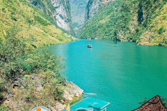 Camping sông Nho Quế view cực đỉnh | Bạn đã thử chưa?!