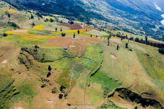  Suôi Thầu - Hà Giang mộng mơ đẹp tựa tranh vẽ 