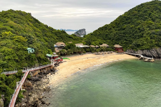 Review Cực Nhanh Về Monkey Island - Cát Bà