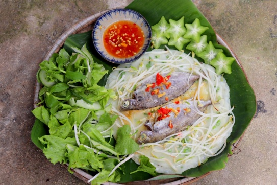 Bánh khoái cá Kình • Đặc sản trứ danh Đầm Chuồn - Làng An Truyền - Huế