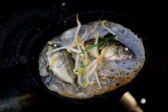 Bánh khoái cá kình - Đặc sản trứ danh Đầm Chuồn (Huế)