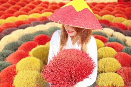 Làng hương Quảng Phú Cầu