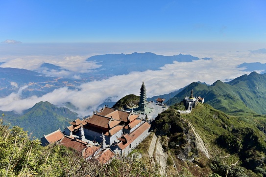 Lao Tỷ Phùng | Điểm săn mây kỳ thú dịp cuối năm