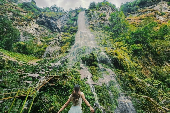 Nhìu Cồ San - mùa phong thay lá