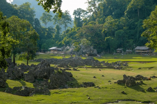 Mỗi chuyến đi là một tấm vé trở về tuổi trẻ…