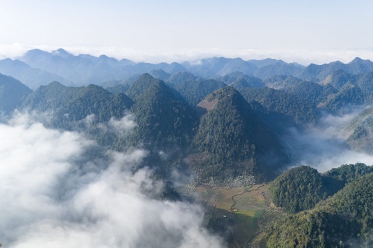 Biển mây trên thung lũng Nà Ka - Mộc Châu