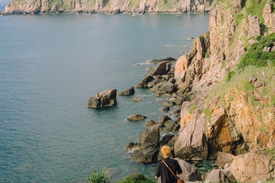 Ngọn hải đăng đón bình minh sớm nhất Việt Nam