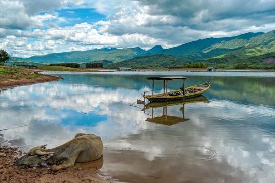 Hồ Khe Tân, một vùng non nước đẹp mê mẩn ít người biết ở Quảng Nam