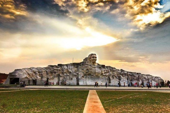 Tượng Đài Mẹ Thứ - Công trình điêu khắc kỳ công bậc NHẤT Quảng Nam