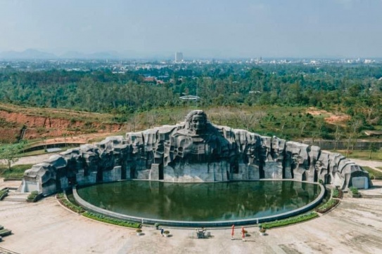 Tượng đài mẹ Thứ | Công trình điêu khắc cầu kỳ bậc nhất xứ Quảng