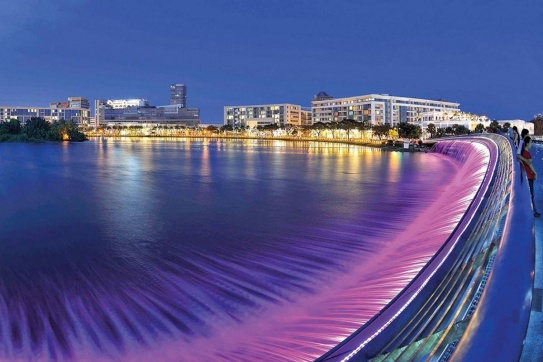 Cầu Ánh Sao - Không chỉ trên trời, mà Quận 7 có “bầu trời sao” đẹp mê ly