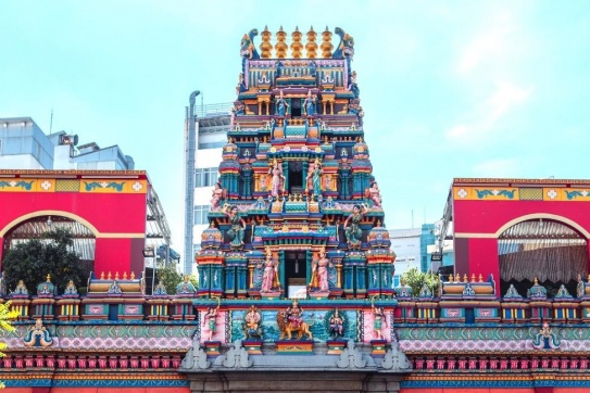 Chùa Bà Ấn | Ngôi chùa Ấn Độ linh thiêng giữa lòng Sài Gòn