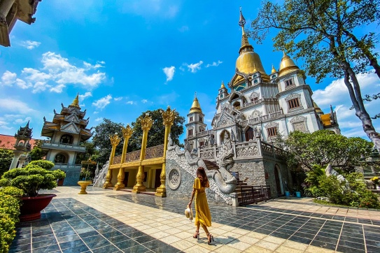 Check-in “hết mình” tại chùa Bửu Long (Sài Gòn)