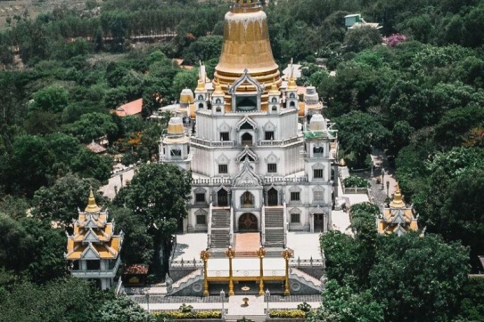 Chùa Bửu Long | Lọt Top 10 Ngôi Chùa Đẹp Nhất Thế Giới
