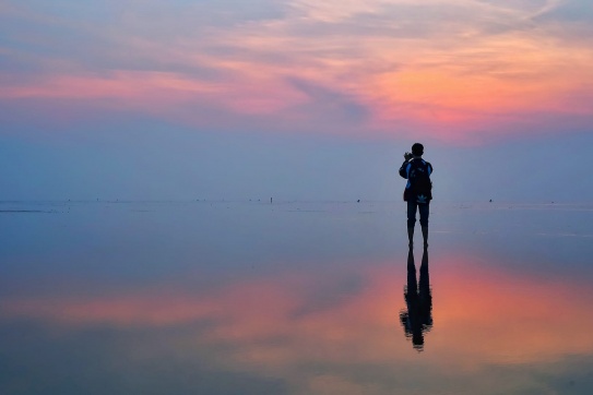 Bình minh trên biển Quang Lang - Thái Bình