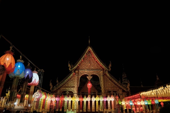 Wat Phra That Hariphunchai - Lamphun 