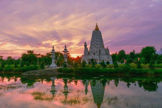 Thiền viện Trúc lâm Chánh Giác tựa lâu đài cổ tích | Tiền Giang 