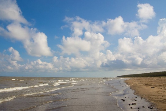 Bãi biển Ba Động của một vùng miền Tây bình dị 