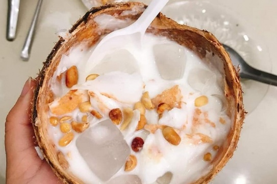 Dừa sáp đặc sản Trà Vinh ai ai cũng mê