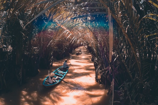 Giấc mộng 13 tỉnh miền Tây của một “thèng” trai phố