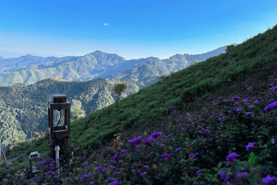 Đố các bác biết view đỉnh chóp này ở đâu Tây Bắc đó.....