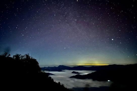 Bầu trời đêm đầy sao ở Tà Xùa 