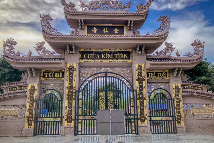 Chùa Kim Tiên | Giơ máy lên “một bước chân vạn tấm hình”