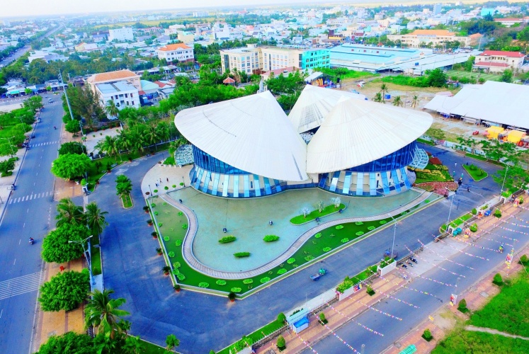 Ngơ ngác với nhà hát Cao Văn Lầu (Bạc Liêu) đẹp đến ngỡ ngàng