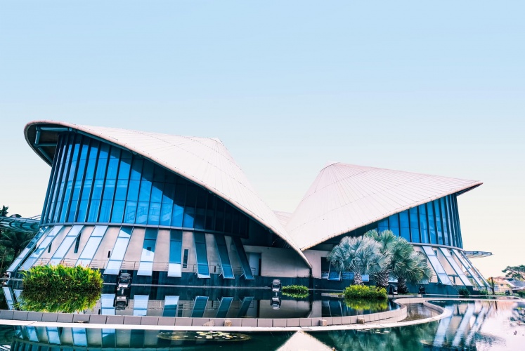 Quảng trường Hùng Vương - Điểm tụ họp của những công trình “siêu to khổng lồ”!