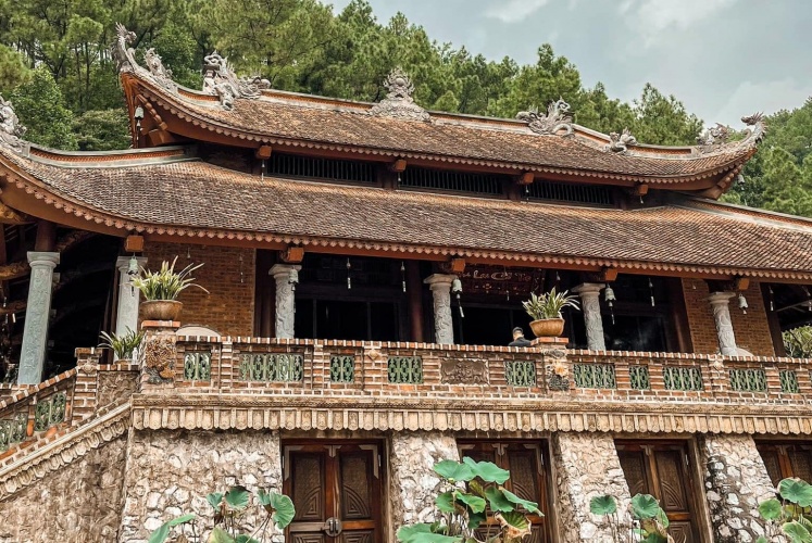 Chùa Địa Tạng Phi Lai • Chốn bồng lai yên bình ở Hà Nam