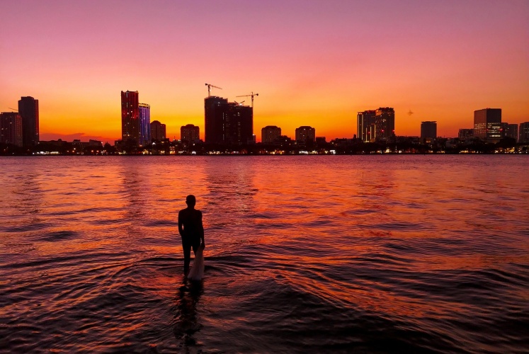 NHỮNG CHIỀU HOÀNG HÔN RỰC RỠ