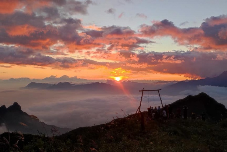 Núi Muối -  Bạch Mộc Lương Tử (Ky Quan San)