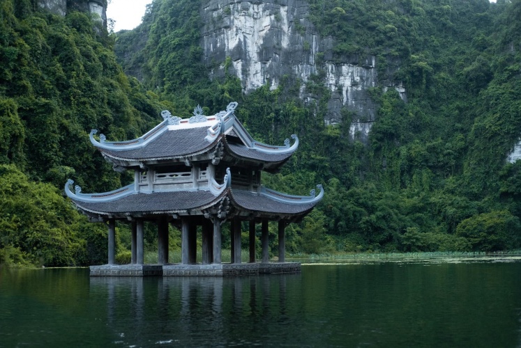 Sơn thủy Tràng An