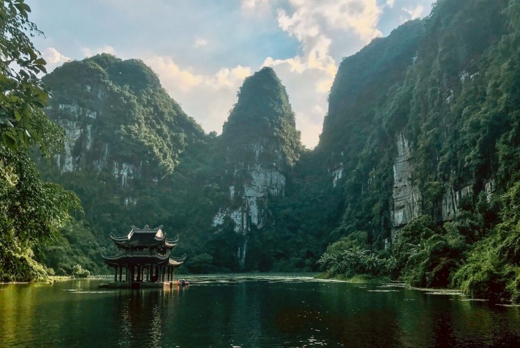 Tràng An - Bái Đính Vinh Dự Là Nơi Tổ Chức Lễ Kỷ Niệm 50 Năm Công Ước UNESCO 