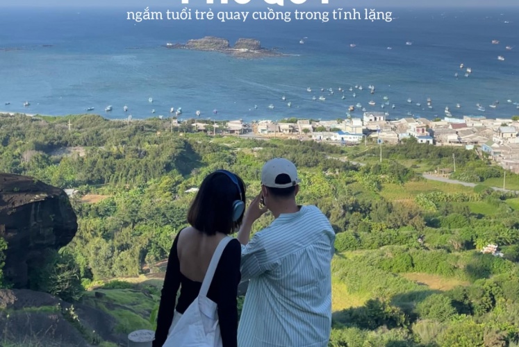 Có một huyện đảo nằm giữa biển Đông