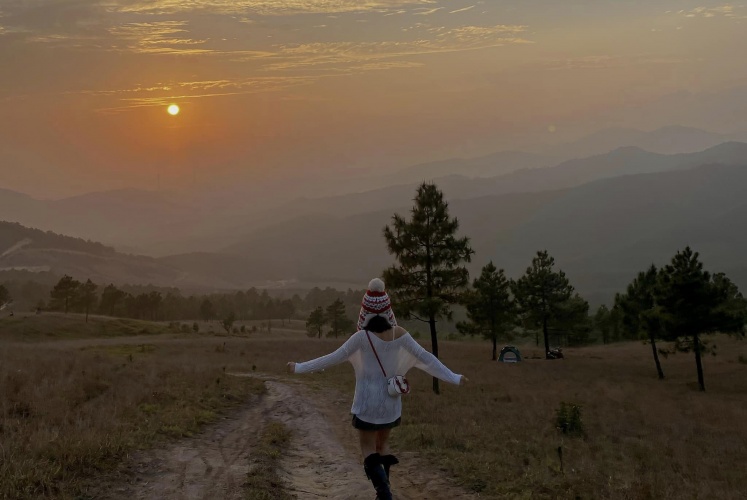 CAMPING TRÊN ĐỈNH PHƯỢNG HOÀNG (QUẢNG NINH)