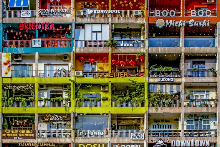 Chung cư 42 Nguyễn Huệ (Sài Gòn) • Tụ điểm của các quán cafe view đẹp