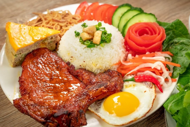 Cơm tấm có gì đặc biệt mà trở thành “đặc sản” của Sài Gòn