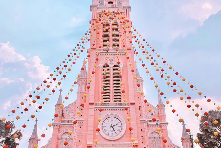 Nhà thờ Tân Định - Nhà thờ màu hồng cực xinh xẻo có 1-0-2 tại Sài Gòn 