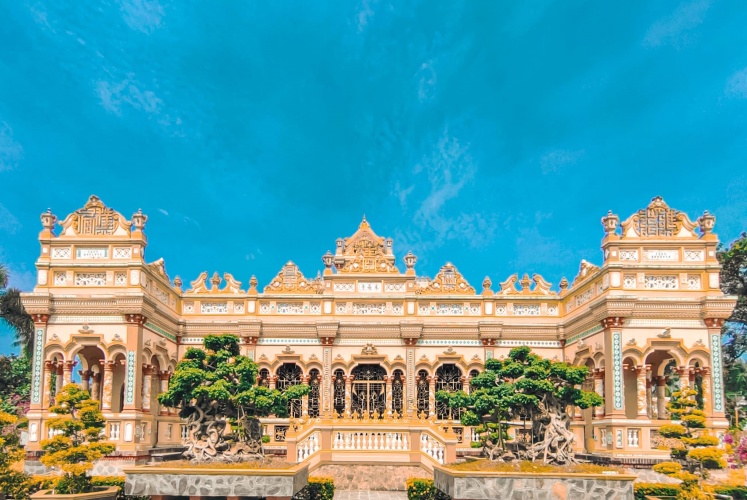 Những pho tượng “siêu to khổng lồ” tại Chùa Vĩnh Tràng - Tiền Giang